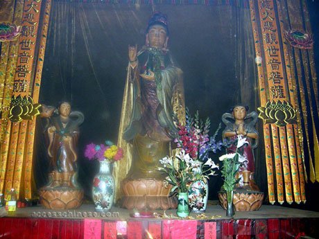 The statue representing Guan Yin